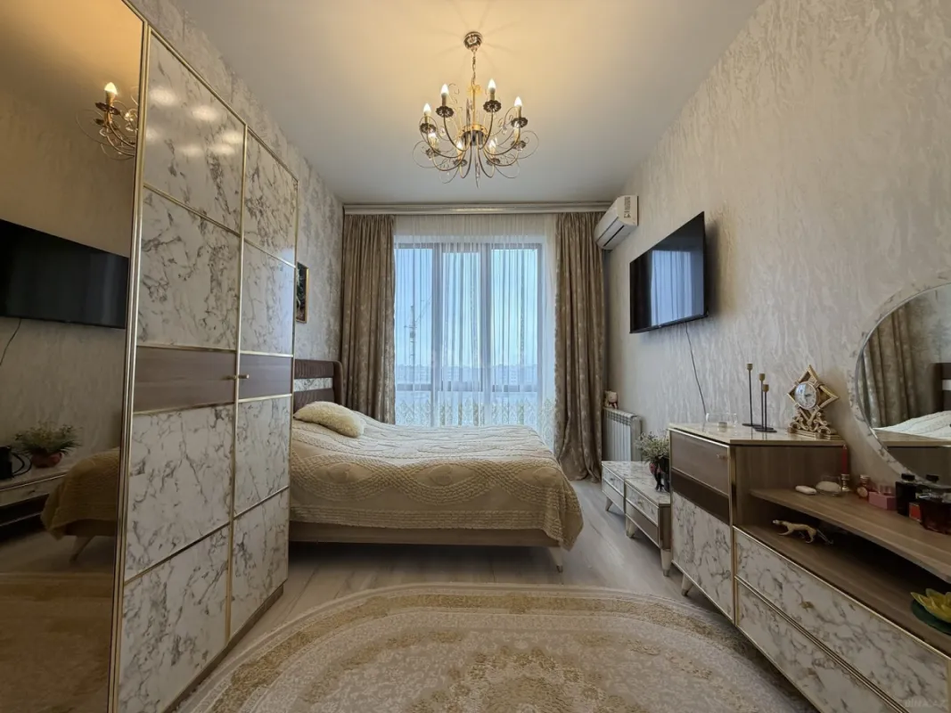 Satılır 1 otaqlı mənzil 43 m²