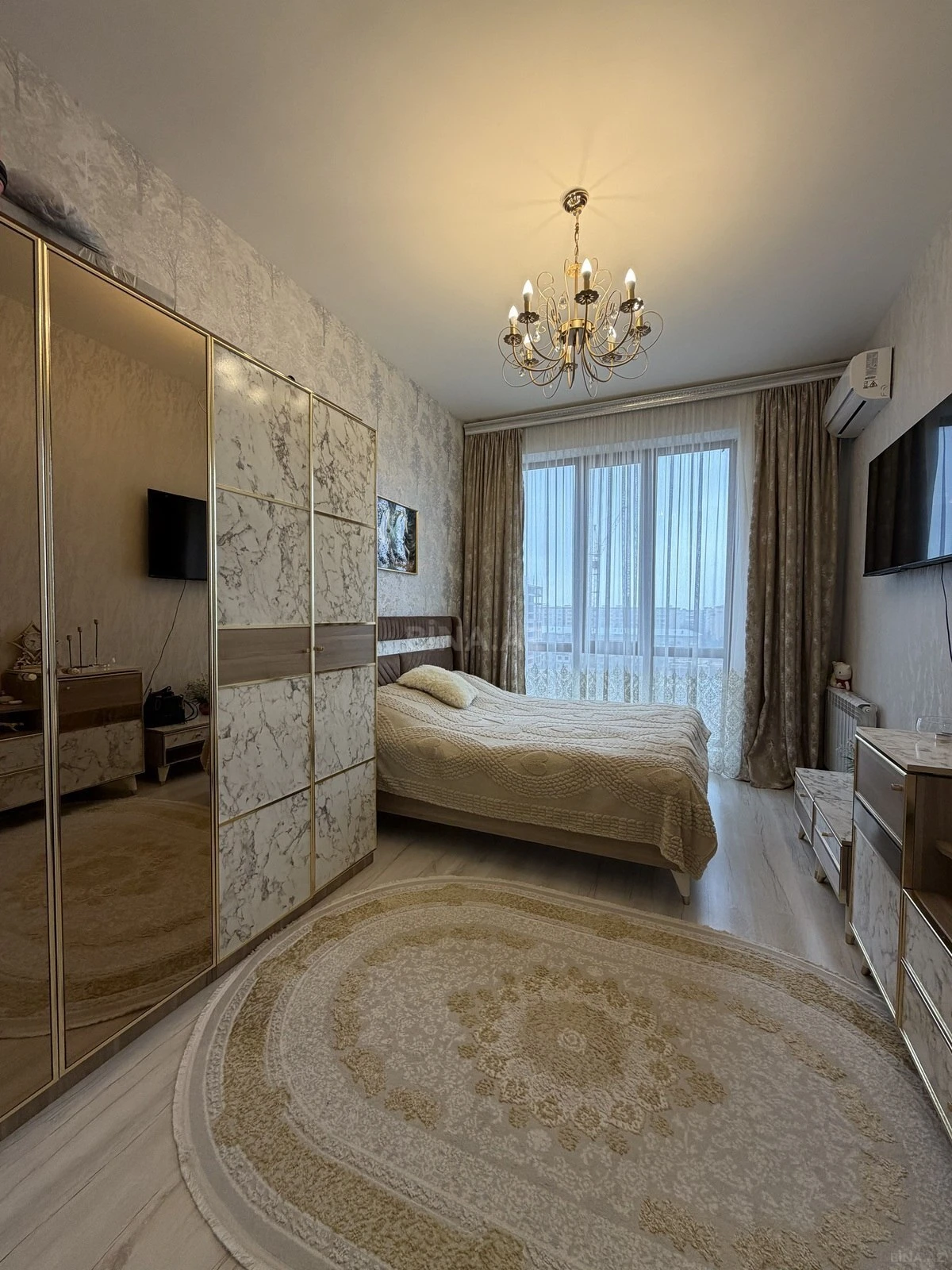 Satılır 1 otaqlı mənzil 43 m²