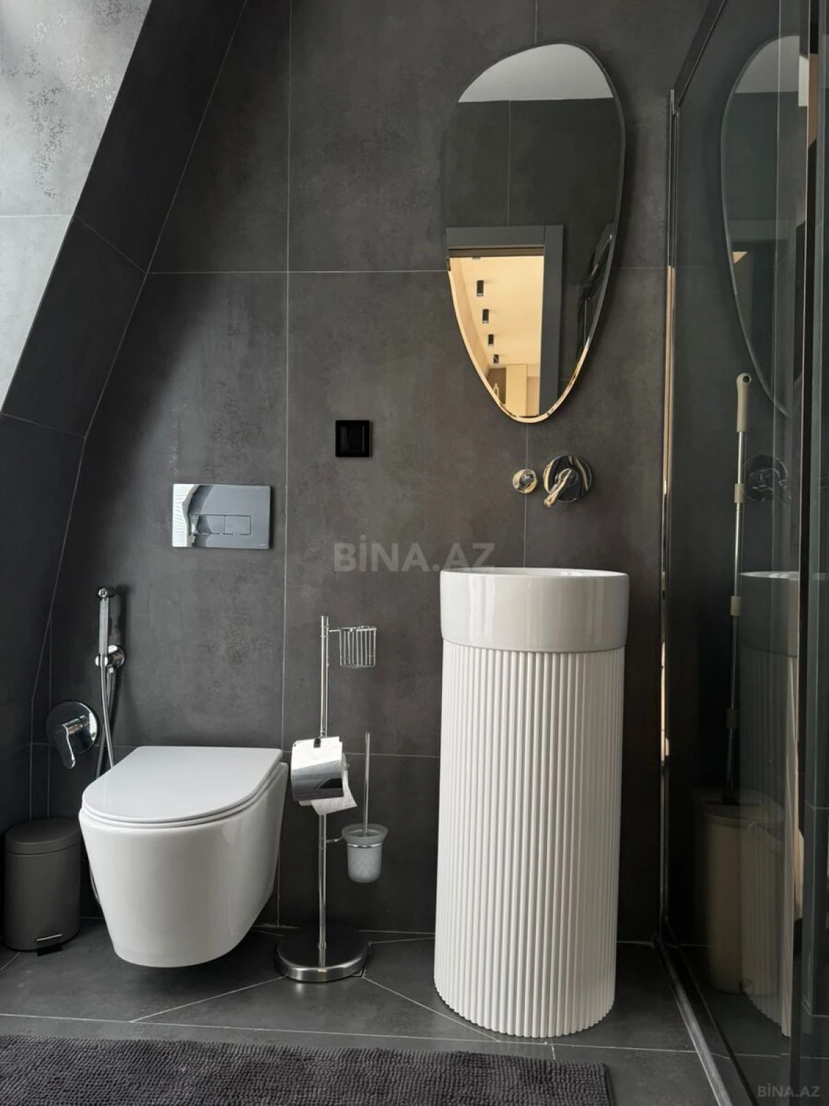 Kirayə verilir 2 otaqlı mənzil 60 m²