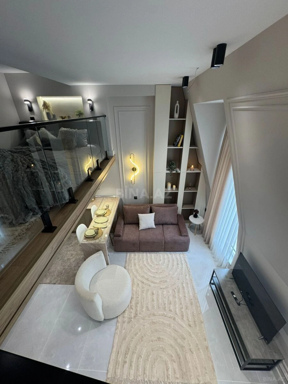 Kirayə verilir 2 otaqlı mənzil 60 m²