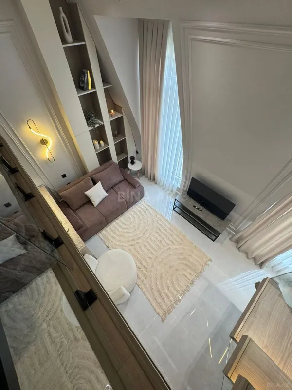 Kirayə verilir 2 otaqlı mənzil 60 m²