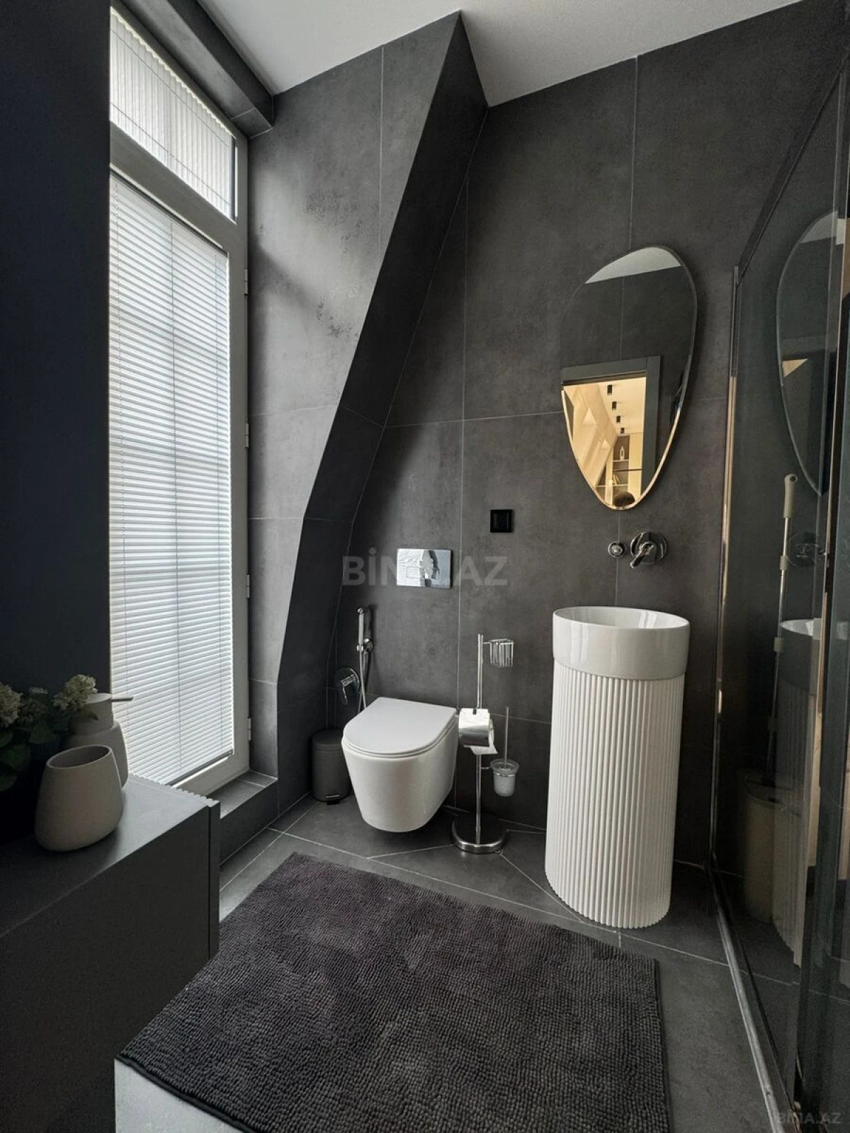 Kirayə verilir 2 otaqlı mənzil 60 m²