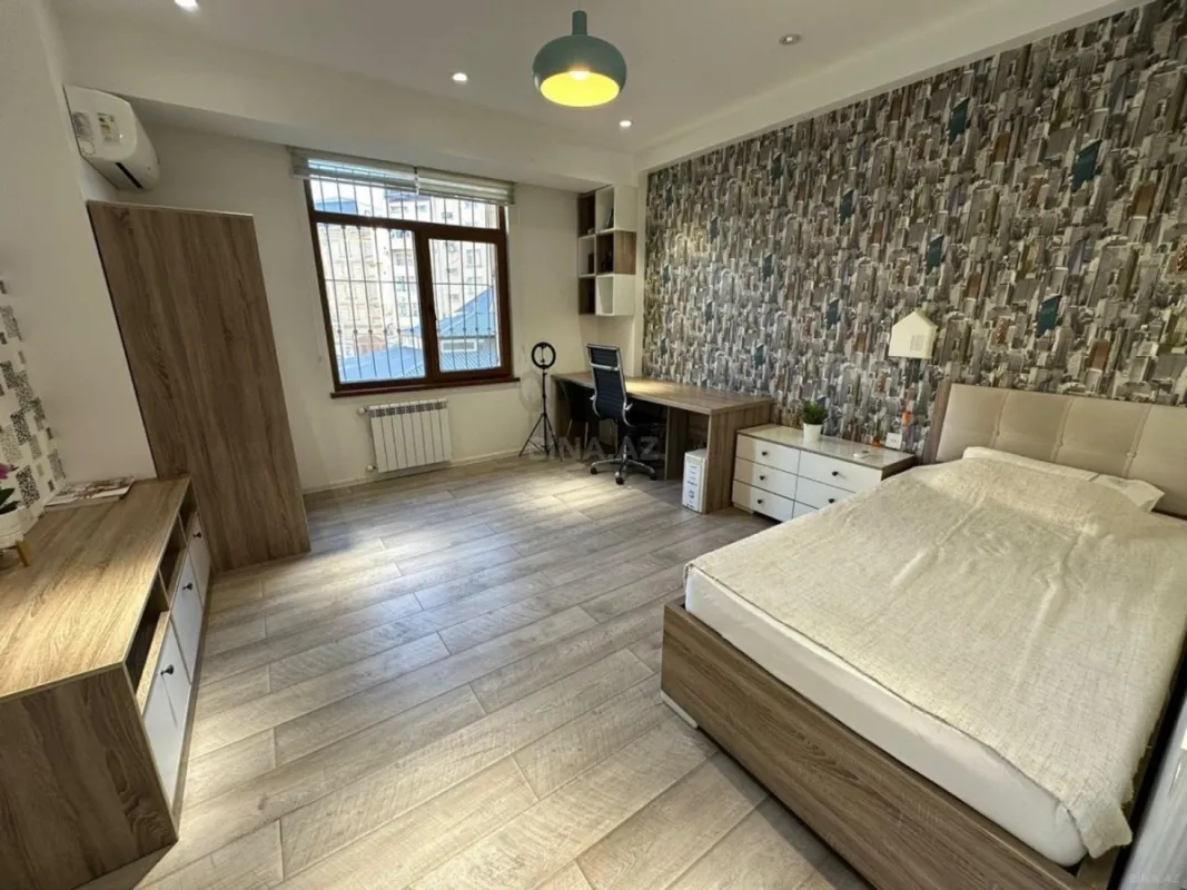 Kirayə verilir 3 otaqlı mənzil 140 m²