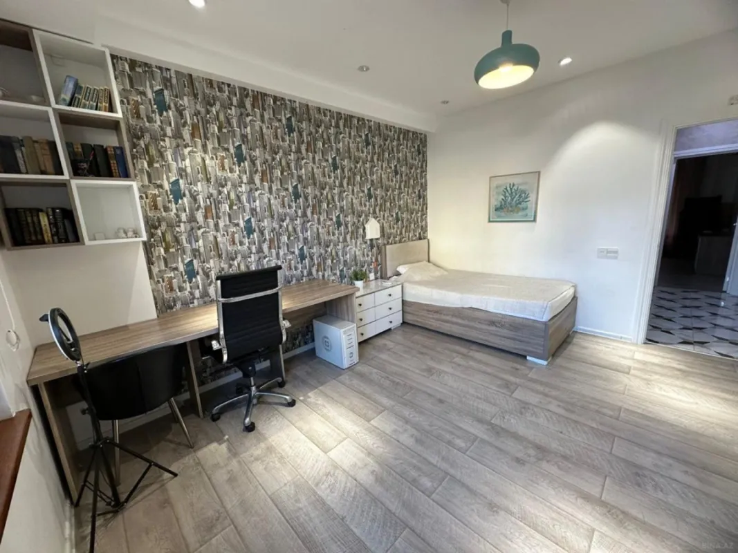 Kirayə verilir 3 otaqlı mənzil 140 m²