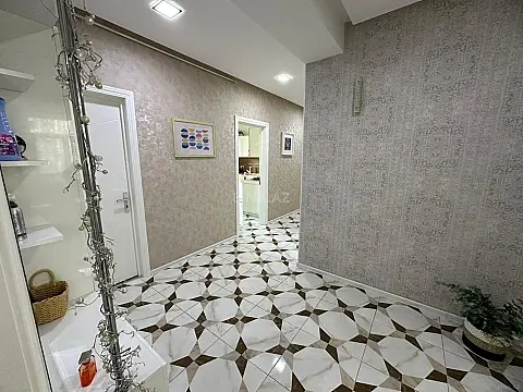 Kirayə verilir 3 otaqlı mənzil 140 m²