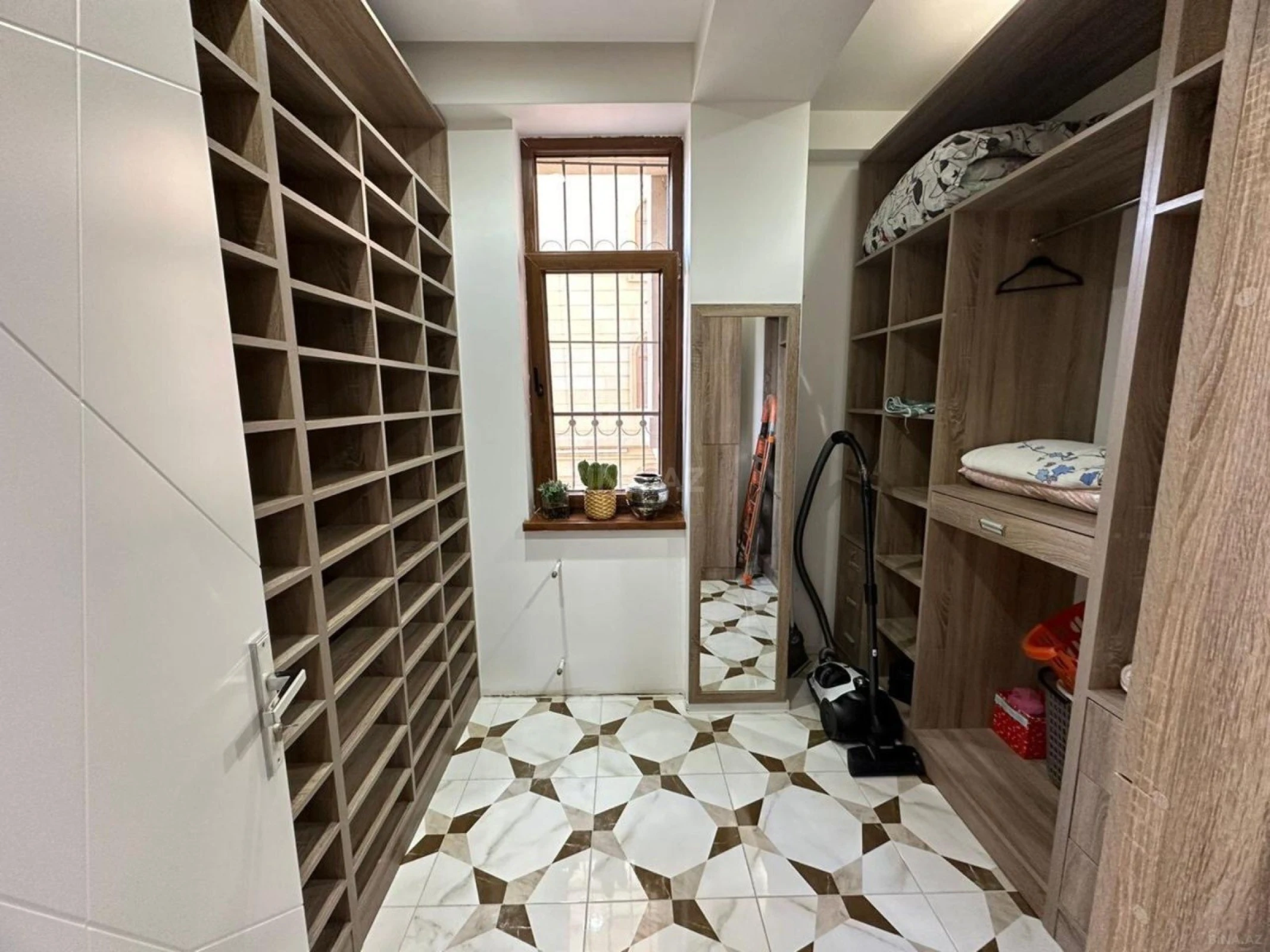 Kirayə verilir 3 otaqlı mənzil 140 m²