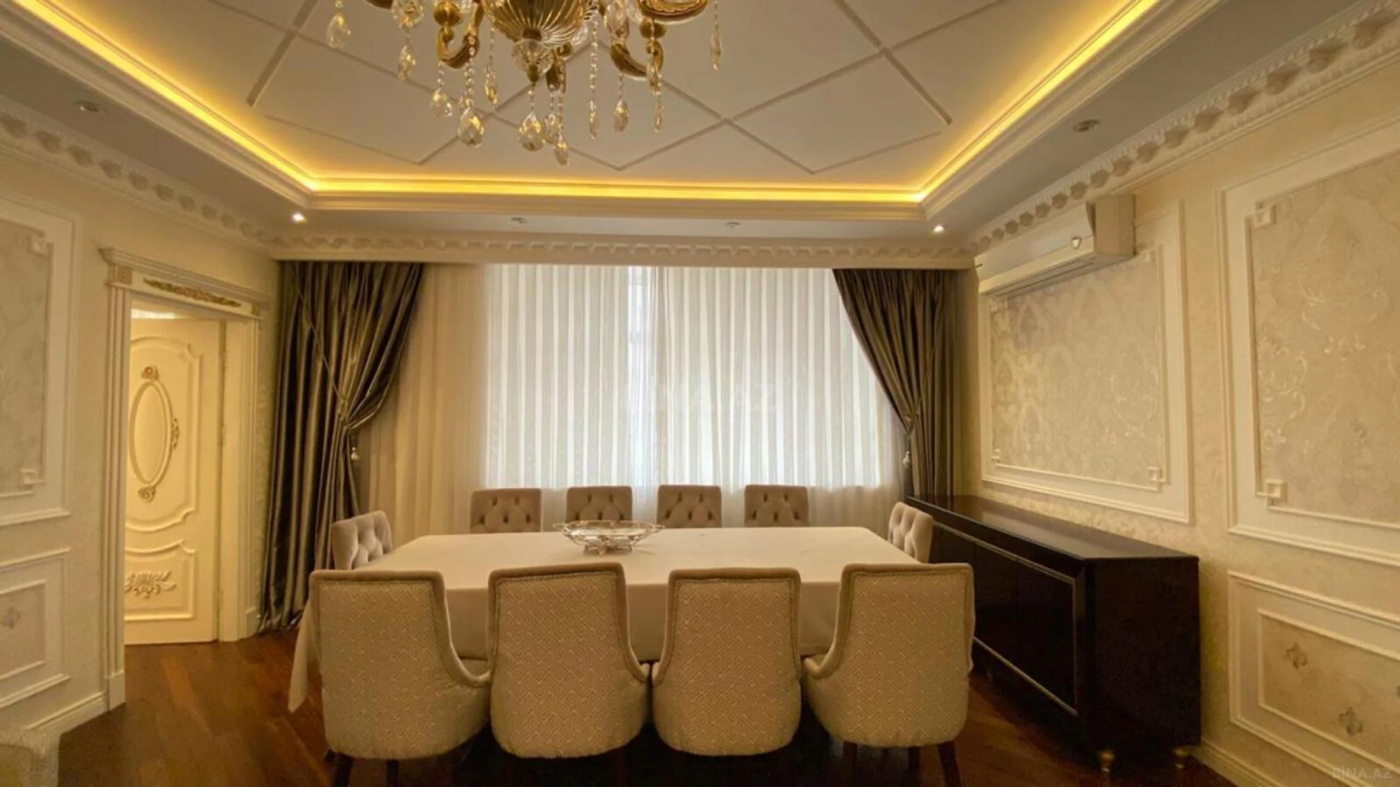 Kirayə verilir 4 otaqlı mənzil 160 m²