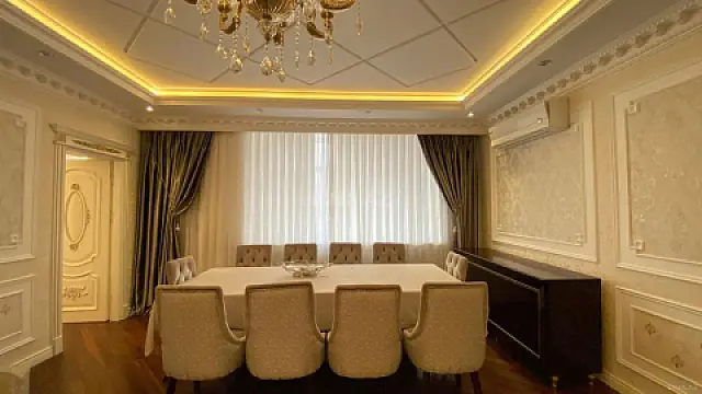 Kirayə verilir 4 otaqlı mənzil 160 m² — Bakı, Nərimanov 4 otaq 160.00 m²