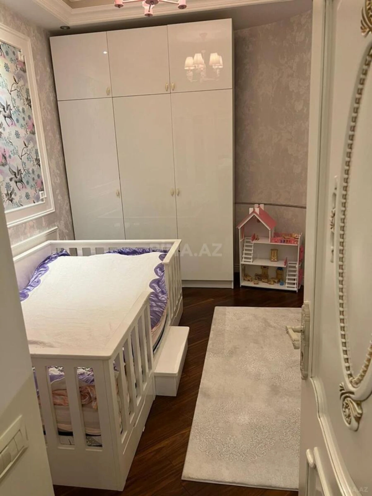 Kirayə verilir 4 otaqlı mənzil 160 m²