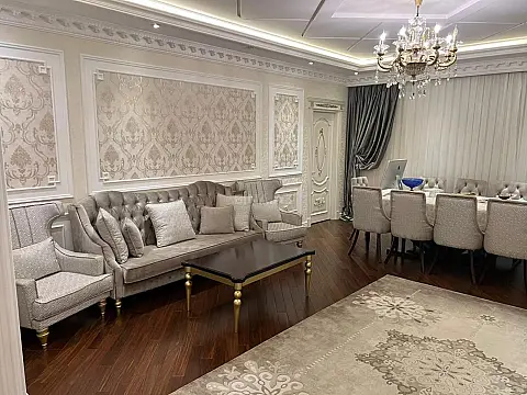 Kirayə verilir 4 otaqlı mənzil 160 m²