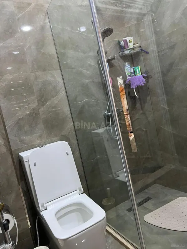 Kirayə verilir 4 otaqlı mənzil 160 m²