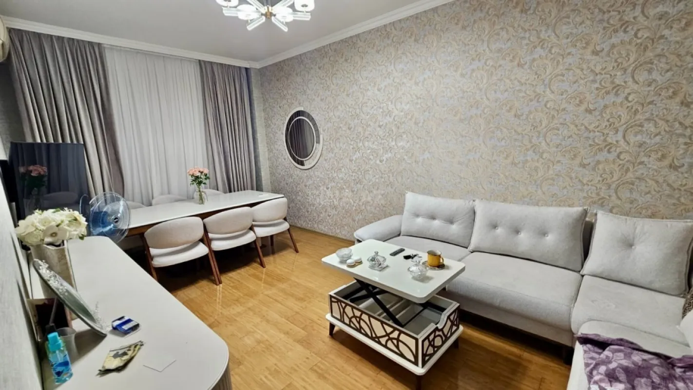 Satılır 2 otaqlı mənzil 64 m²