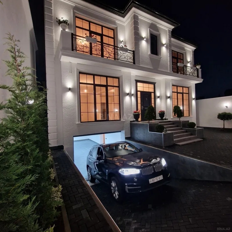 Satılır 7 otaqlı həyət evi 450 m²
