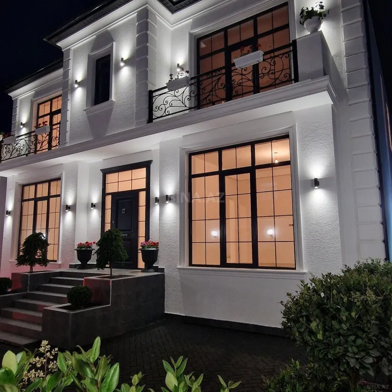 Satılır 7 otaqlı həyət evi 450 m²