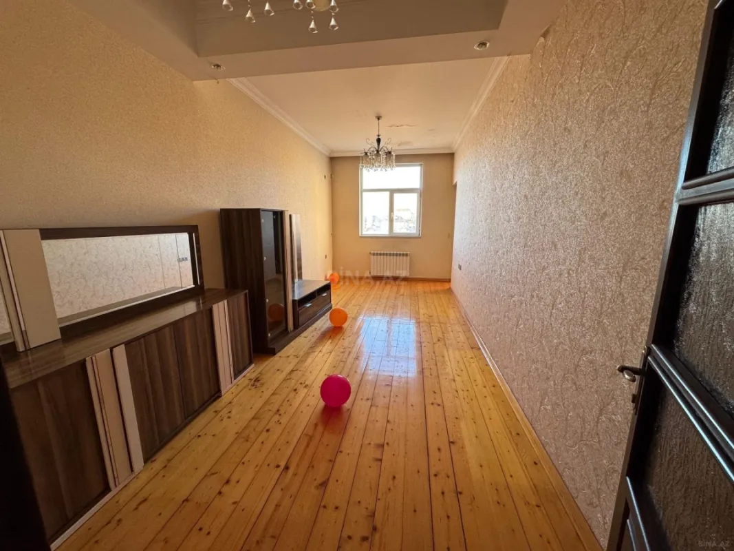 Satılır 3 otaqlı mənzil 78 m²