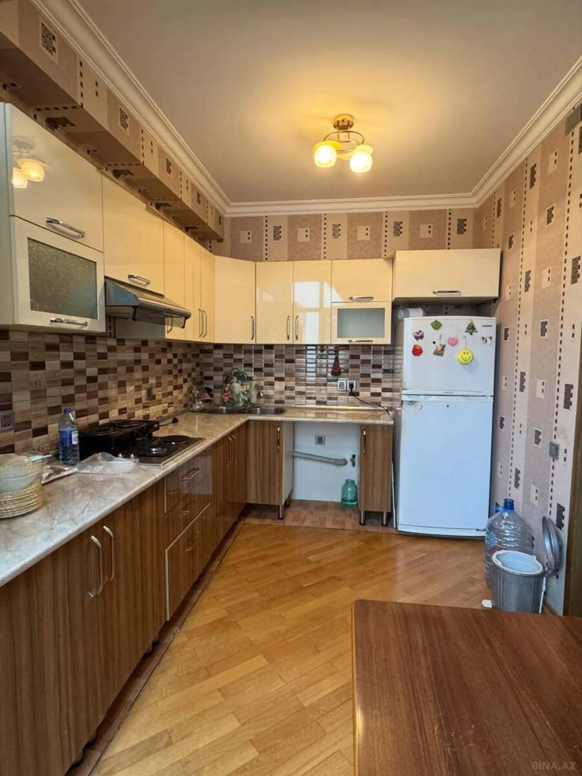 Satılır 3 otaqlı mənzil 86 m²