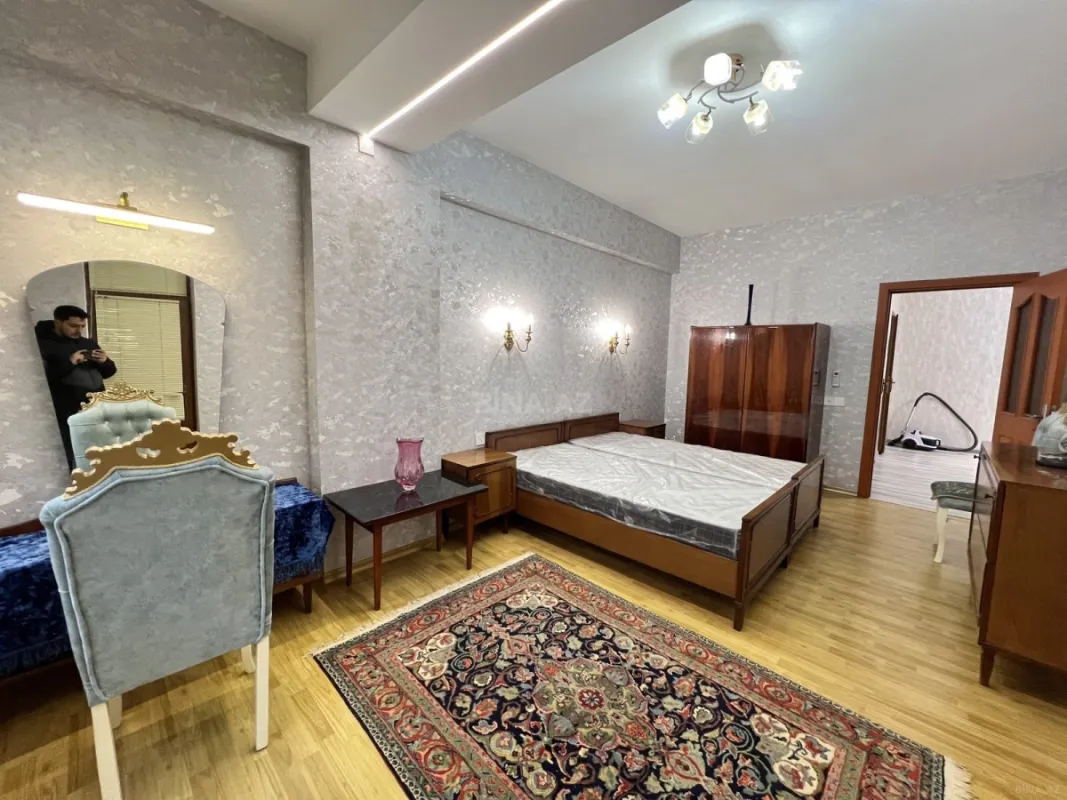 Satılır 3 otaqlı mənzil 110 m²