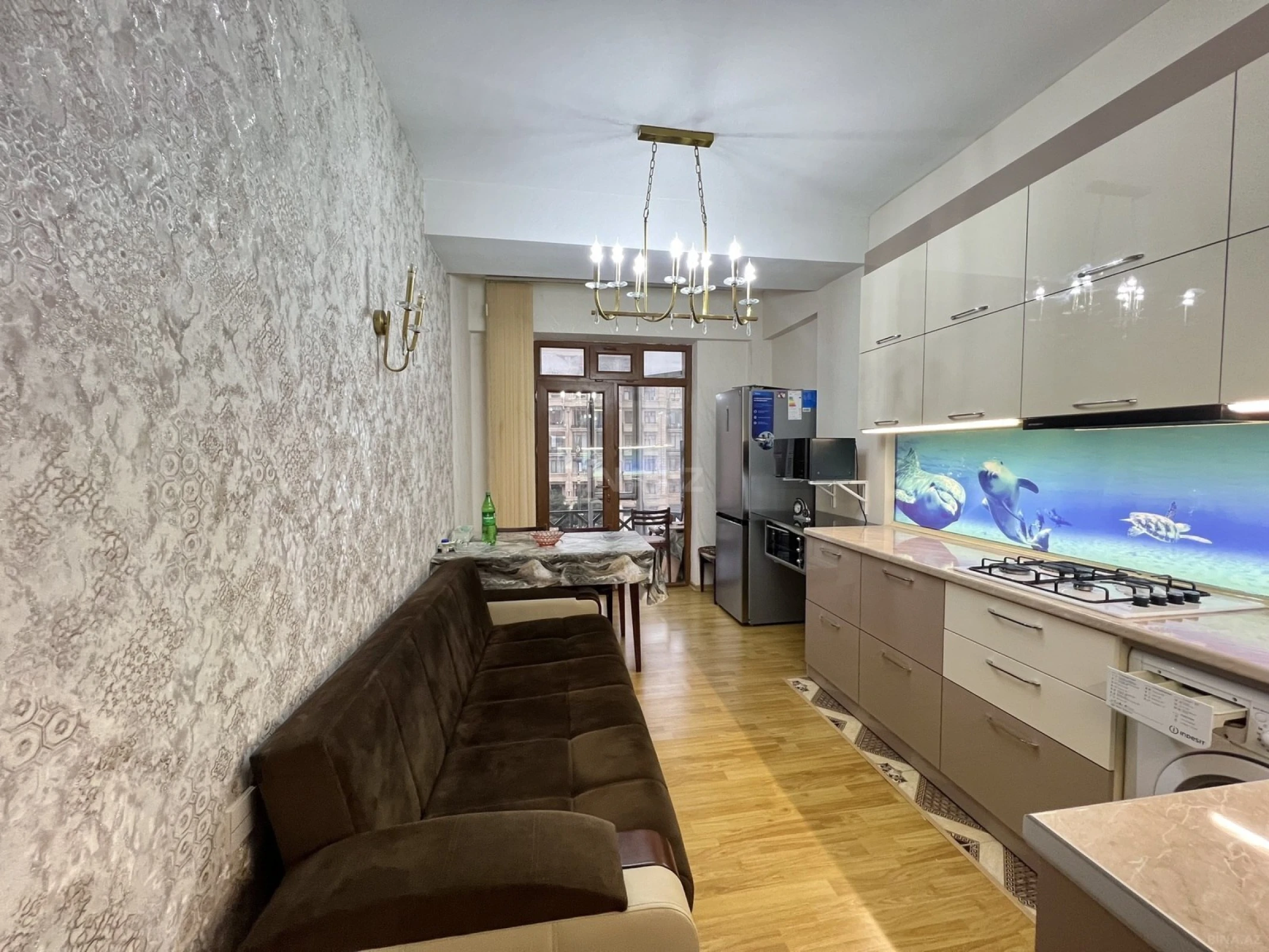 Satılır 3 otaqlı mənzil 110 m²
