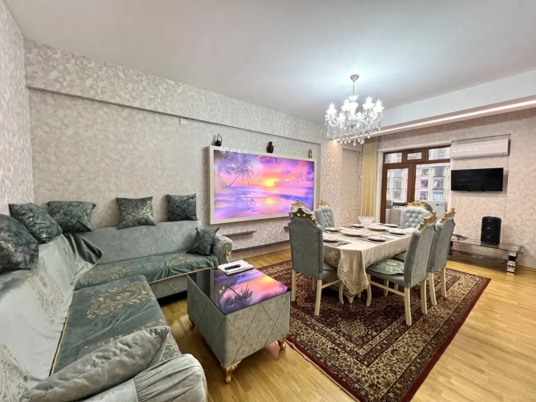 Satılır 3 otaqlı mənzil 110 m²