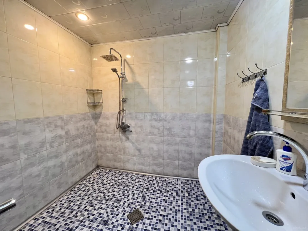 Satılır 3 otaqlı mənzil 110 m²