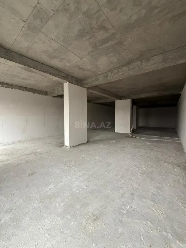 Satılır obyekt 400 m²