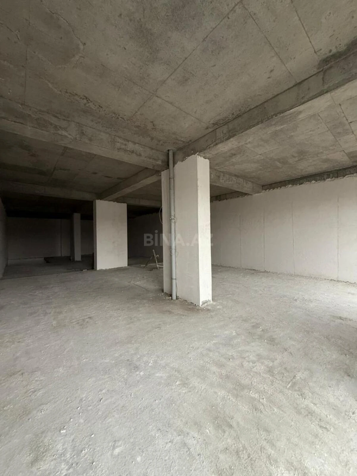 Satılır obyekt 400 m²