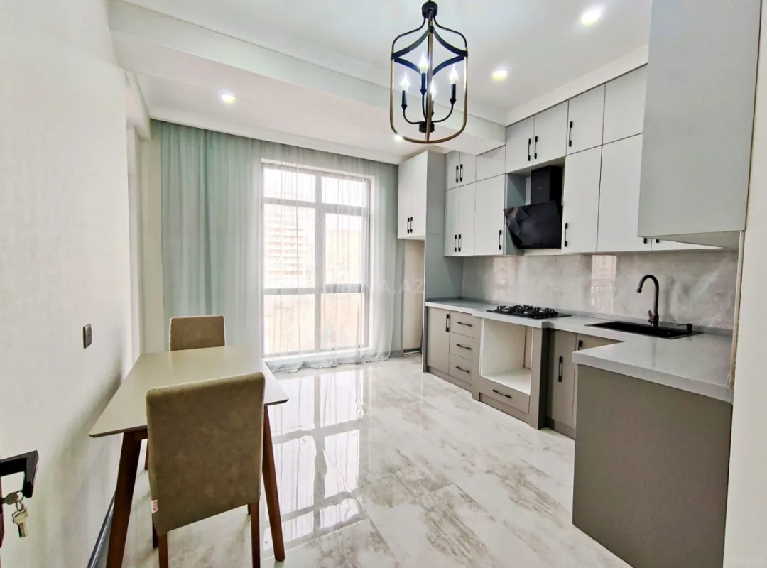 Satılır 2 otaqlı mənzil 84.7 m²
