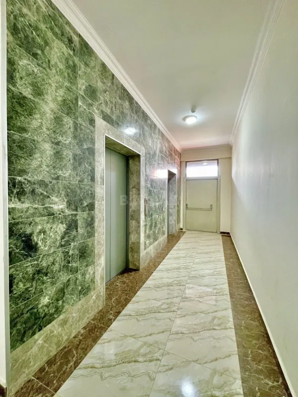 Satılır 2 otaqlı mənzil 84.7 m²