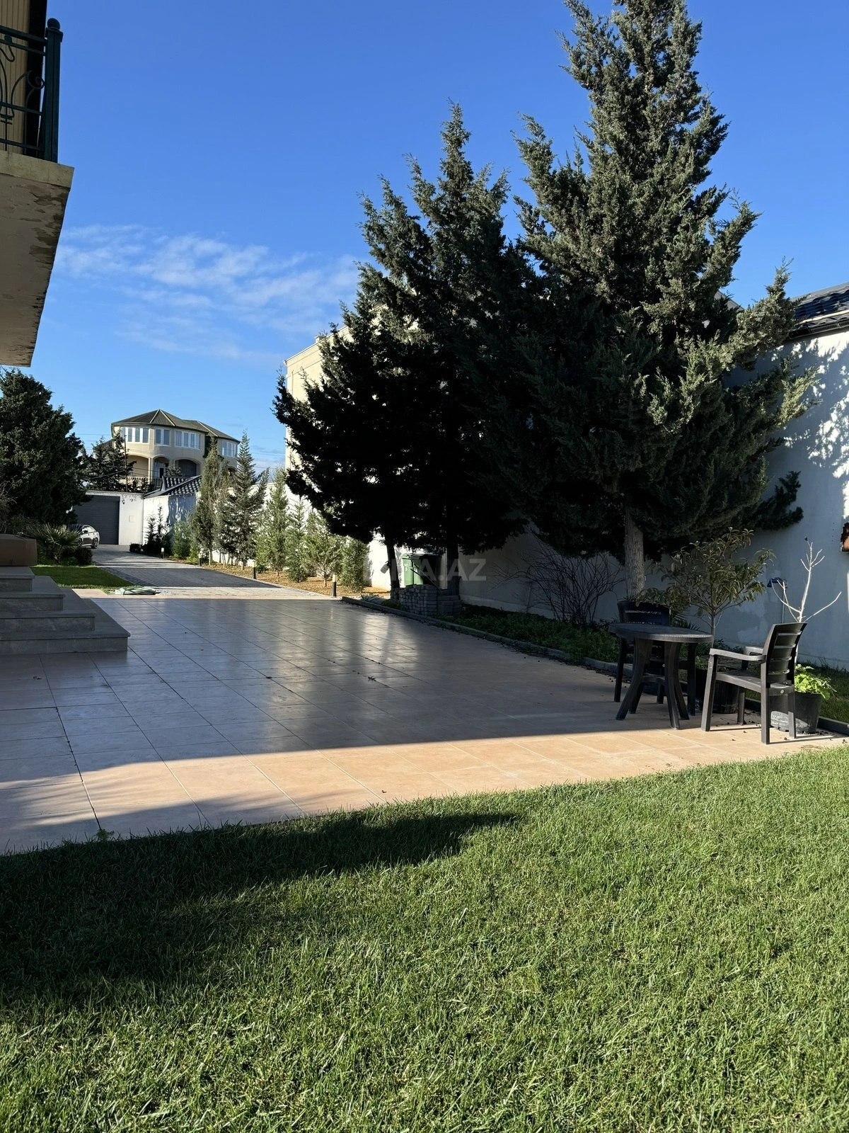 Kirayə verilir 5 otaqlı həyət evi 400 m²