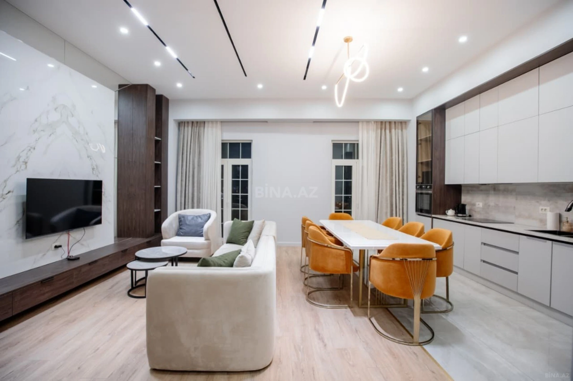 Kirayə verilir 3 otaqlı mənzil 122 m²