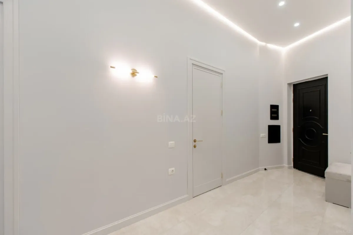 Kirayə verilir 3 otaqlı mənzil 122 m²