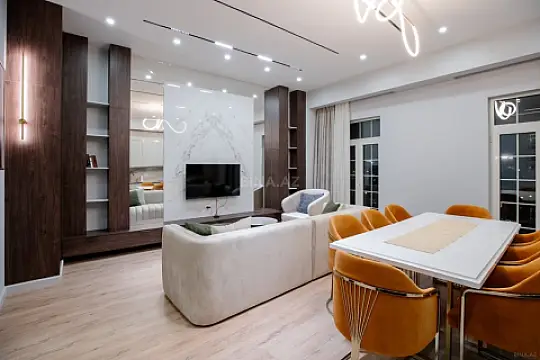 Kirayə verilir 3 otaqlı mənzil 122 m²