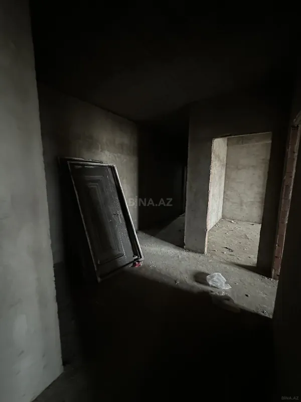 Satılır 2 otaqlı mənzil 99 m²