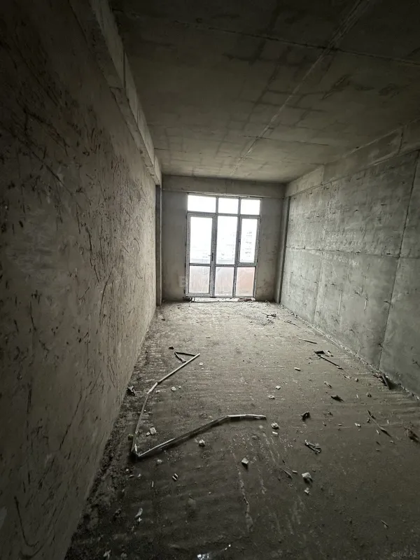 Satılır 2 otaqlı mənzil 99 m²