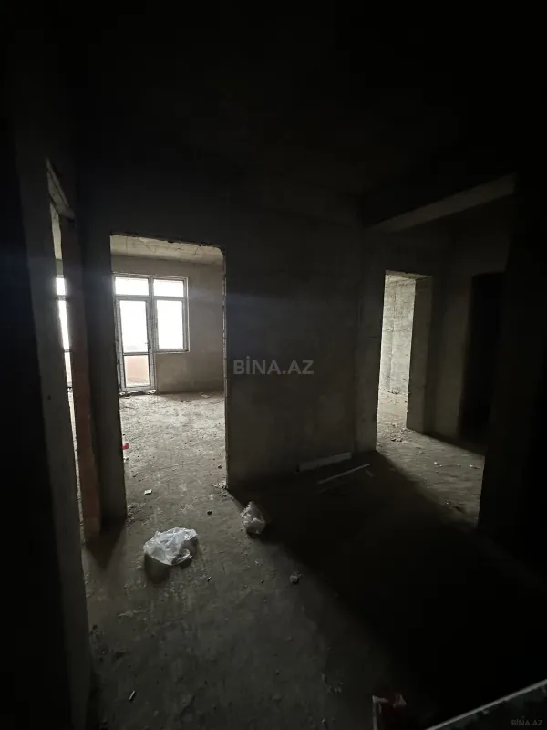 Satılır 2 otaqlı mənzil 99 m²