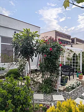 Satılır 3 otaqlı həyət evi 120 m²