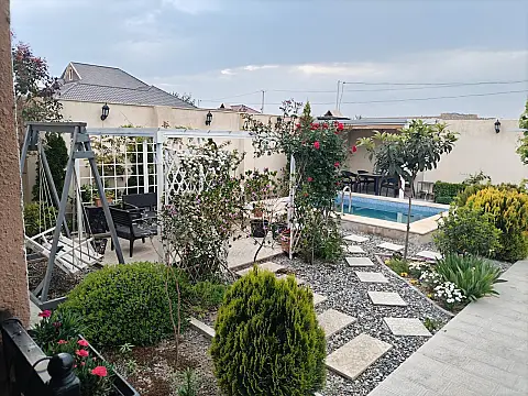 Satılır 3 otaqlı həyət evi 120 m²