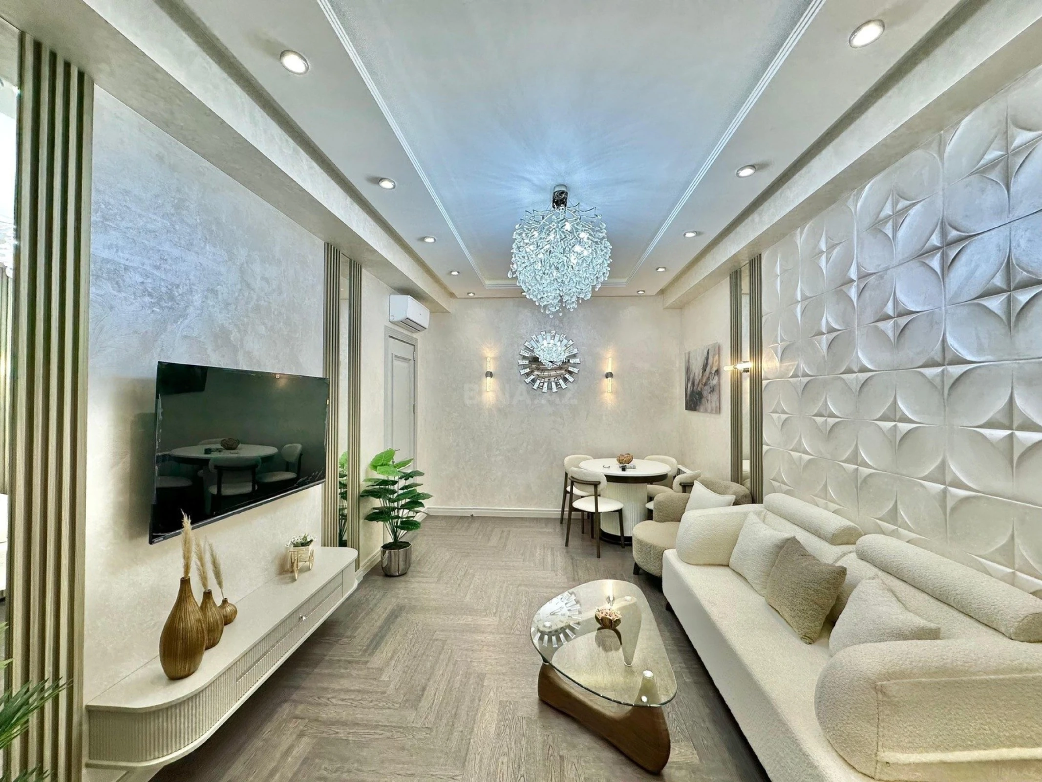 Satılır 3 otaqlı mənzil 73 m²