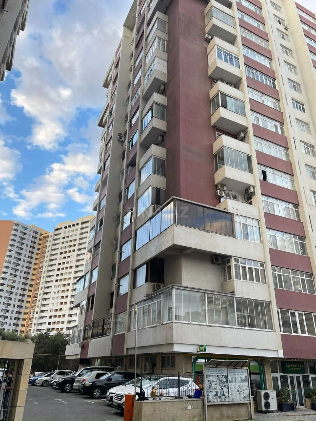 Satılır 2 otaqlı mənzil 67 m²