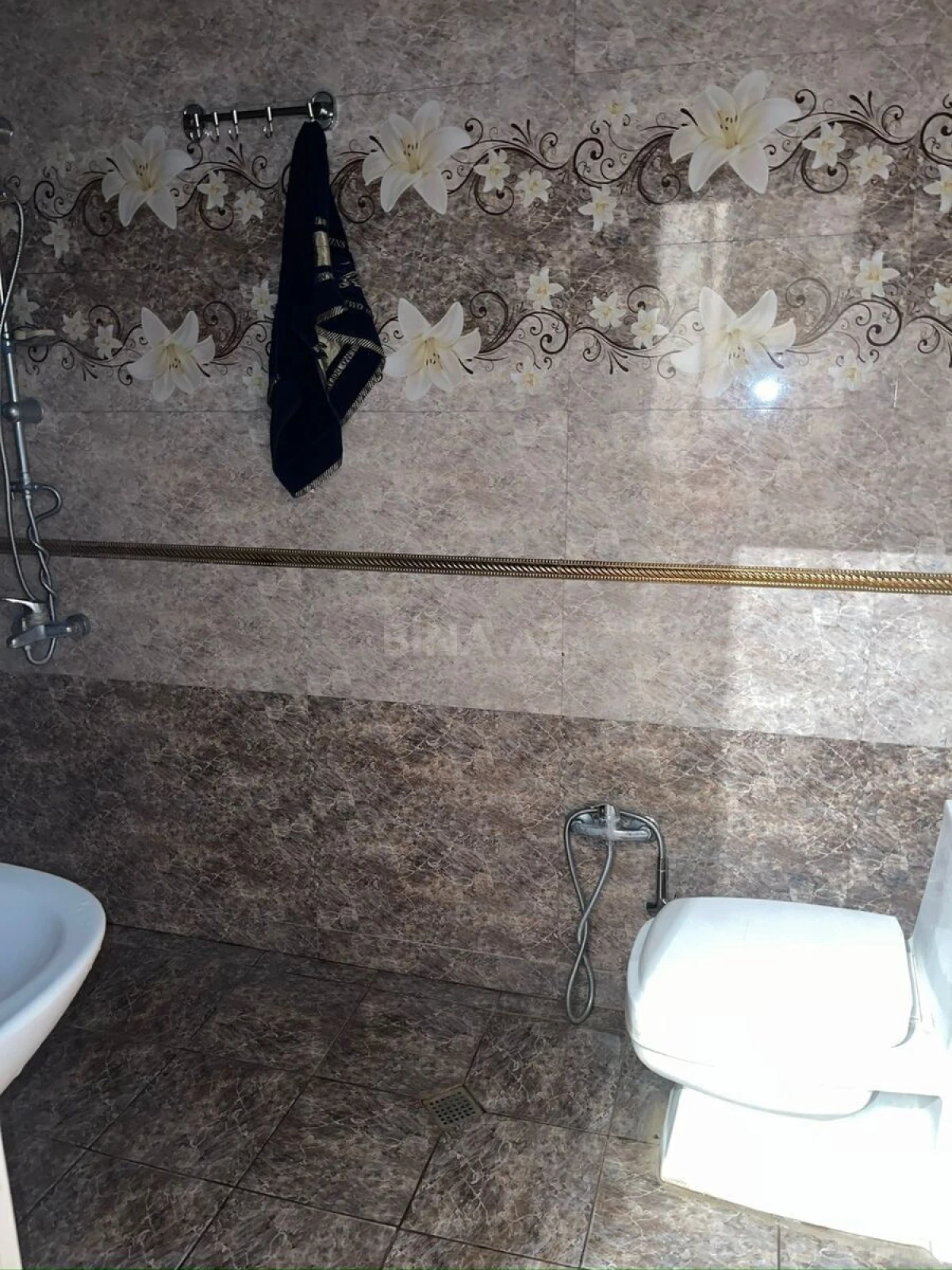 Satılır 2 otaqlı mənzil 67 m²