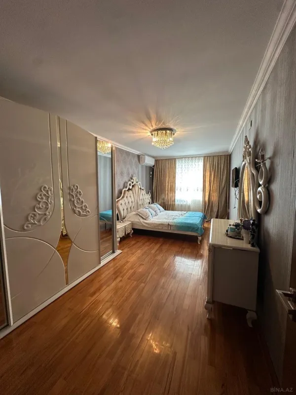 Satılır 3 otaqlı mənzil 101 m²