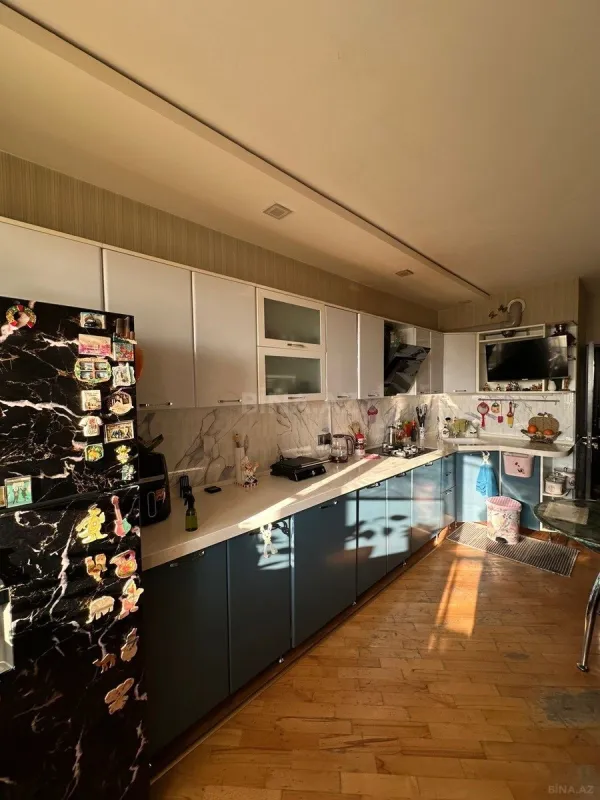 Satılır 3 otaqlı mənzil 101 m²