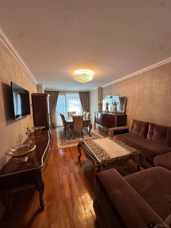 Satılır 3 otaqlı mənzil 101 m²