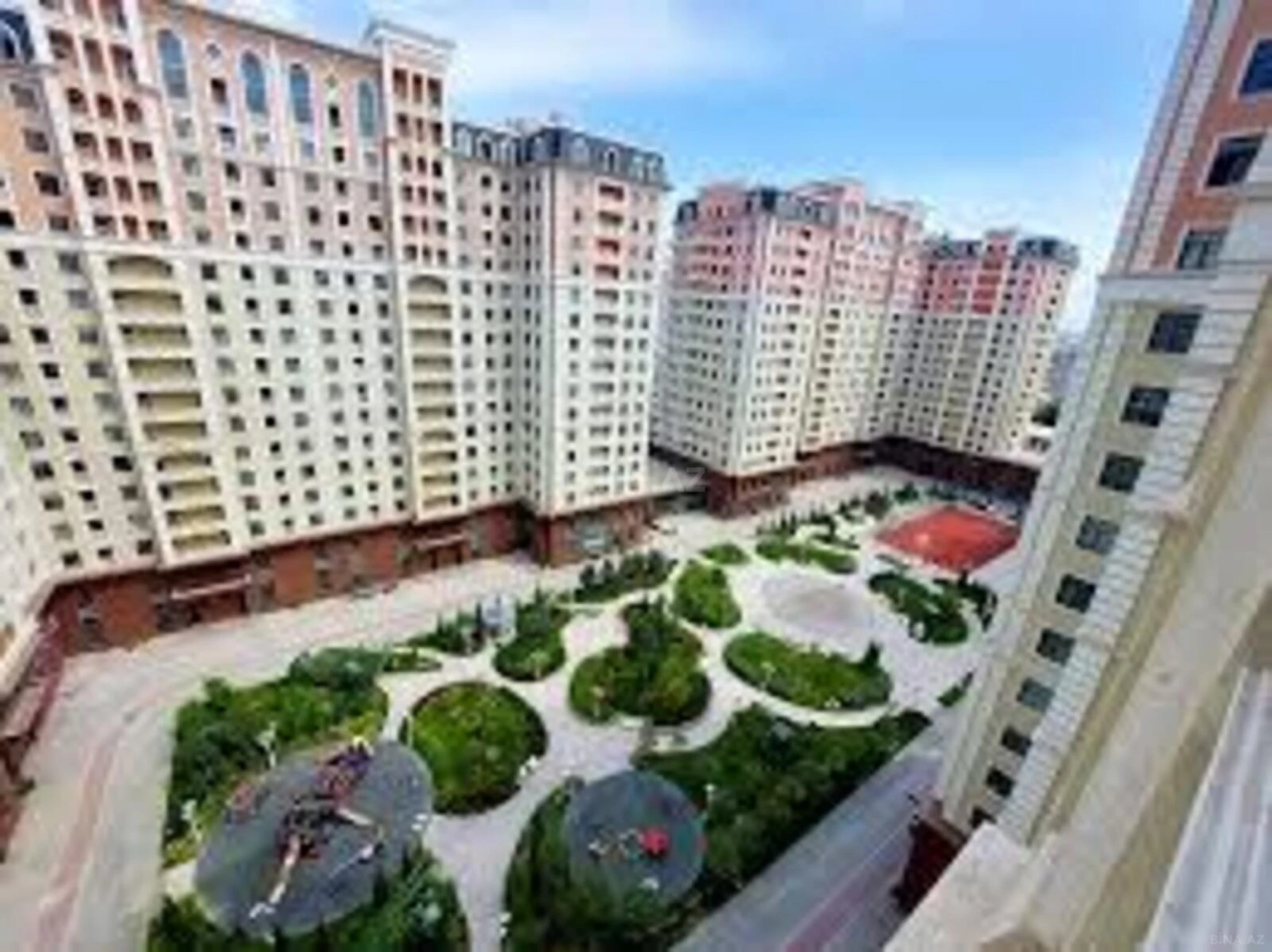 Satılır 2 otaqlı mənzil 68 m²