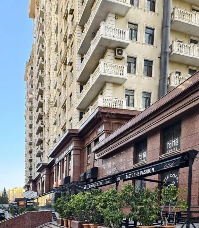 Satılır 2 otaqlı mənzil 68 m²