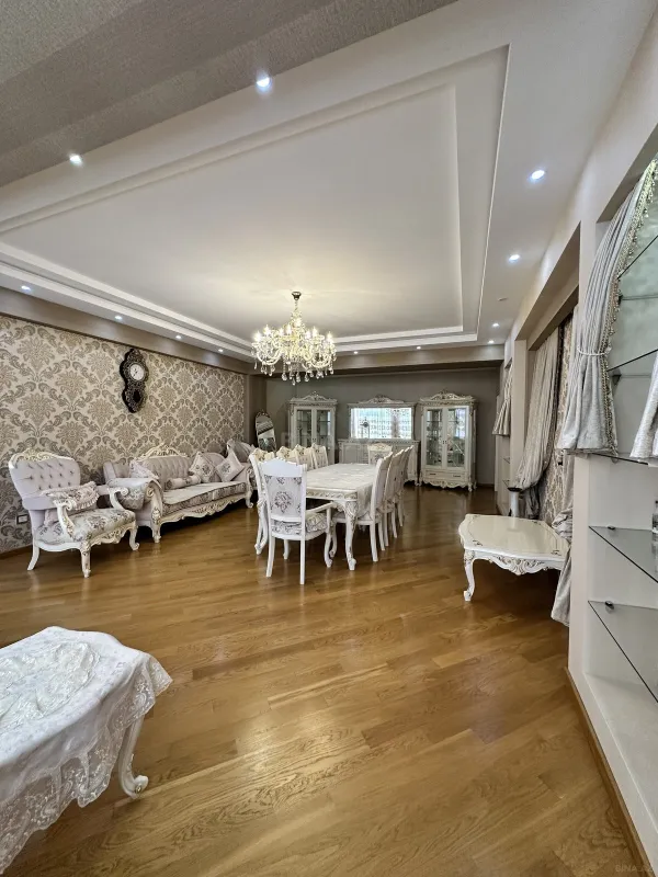 Satılır 3 otaqlı mənzil 155 m²