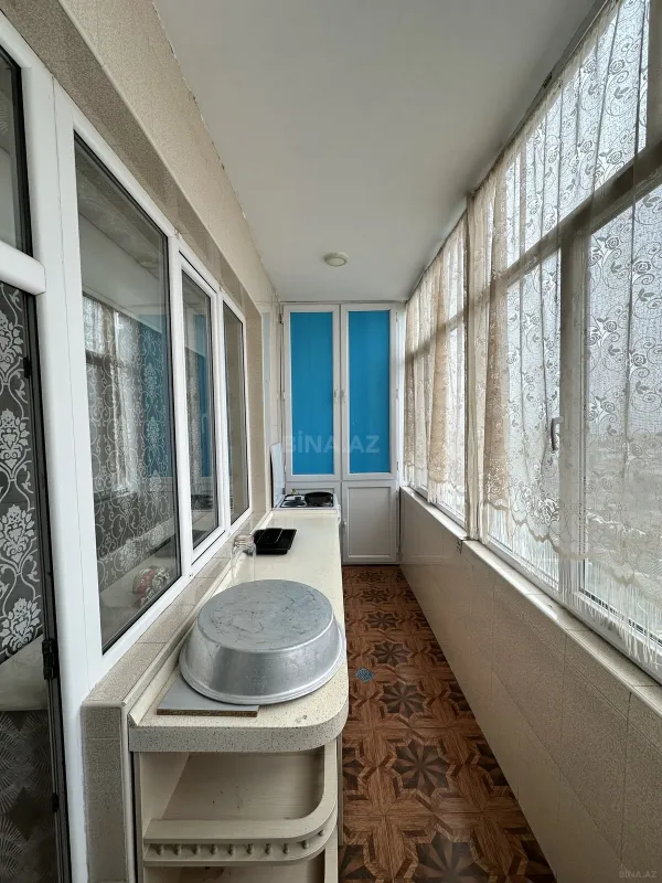 Satılır 3 otaqlı mənzil 155 m²