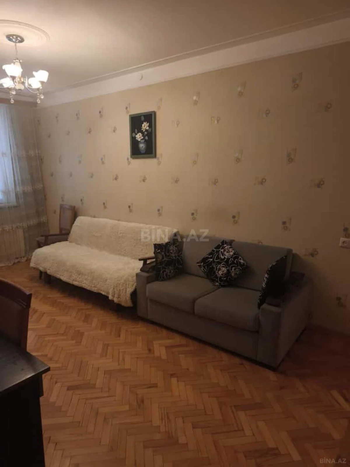 Satılır 4 otaqlı mənzil 110 m²