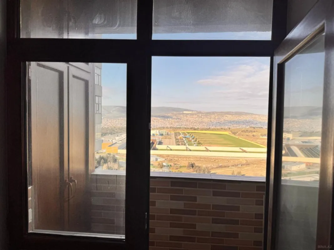 Kirayə verilir 3 otaqlı mənzil 105 m²