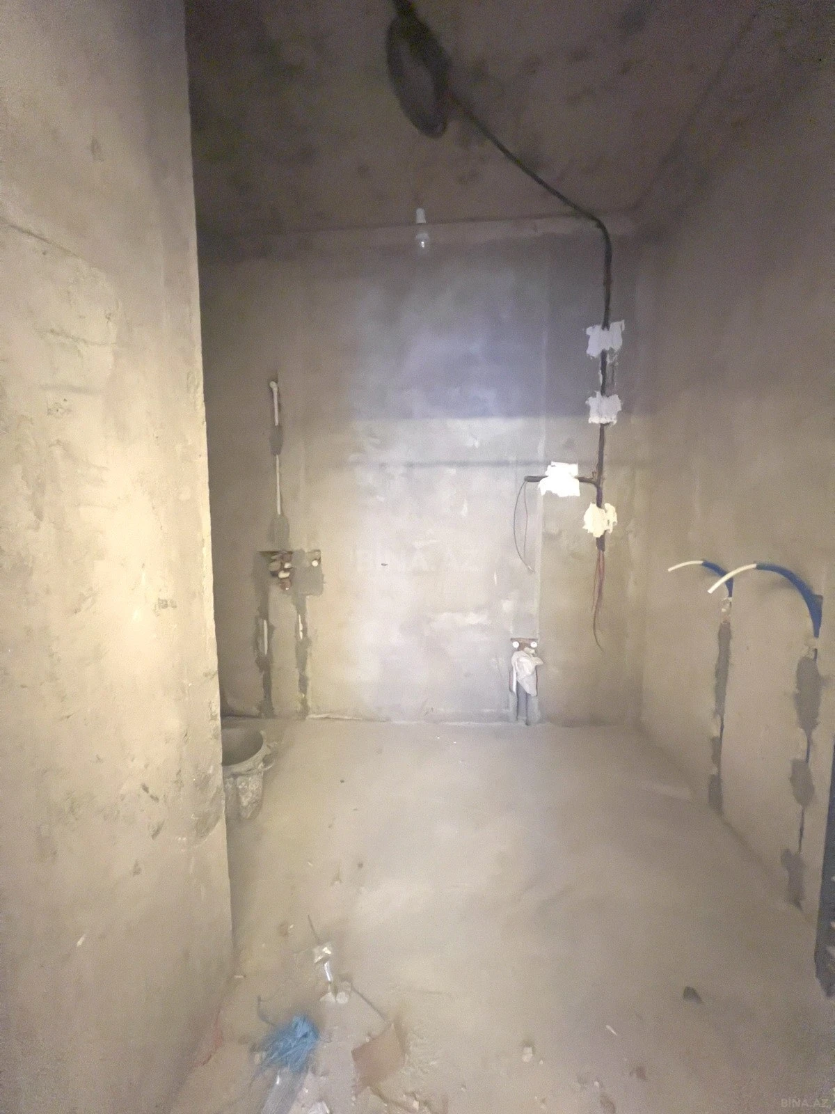 Satılır 3 otaqlı mənzil 131 m²